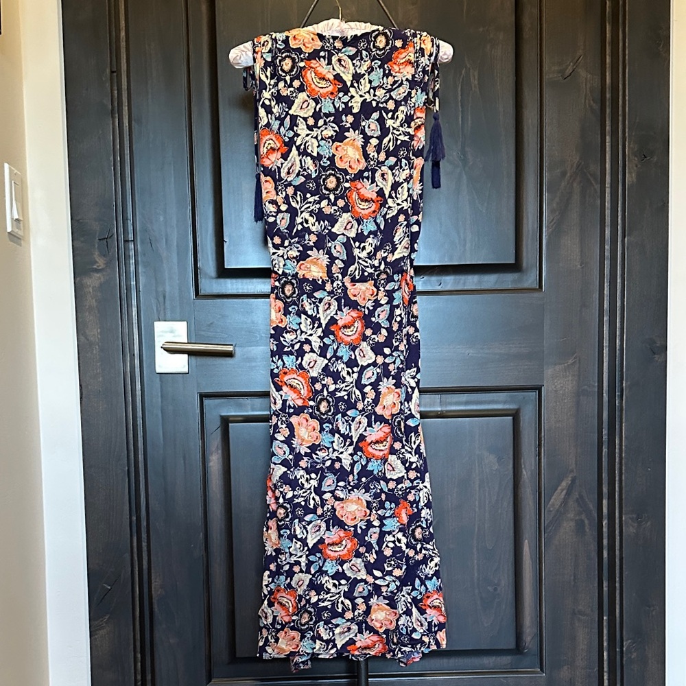 Lulu's Navy Maxi Dress with Orange & Cream Floral Print - Picture 4 of 4